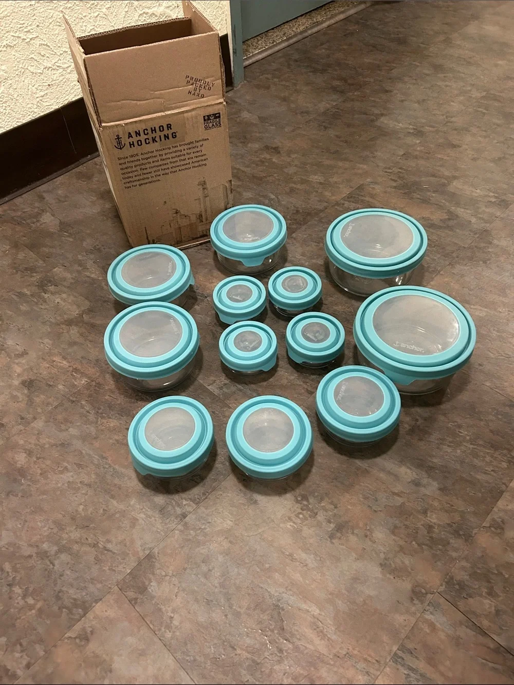 Anchor Hocking TEAL 12 Piece Glass Bowl Set w True Seal Lids BRAND NEW - Picture 4 of 16